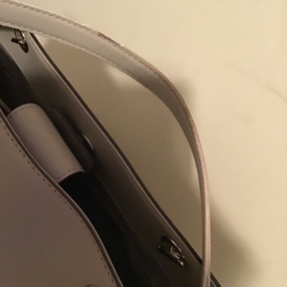 🔥Michael Kors, pre-owned, see description for details, has some life still. - Picture 5 of 14